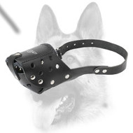 Free Breathing Leather Dog Muzzle for Medium Dogs Breeds Free Breathing Leather Dog Muzzle for Medium Dogs Breeds