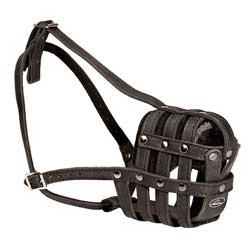 Muzzle made of select soft leather