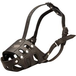 Fully leathern comfortable dog muzzle